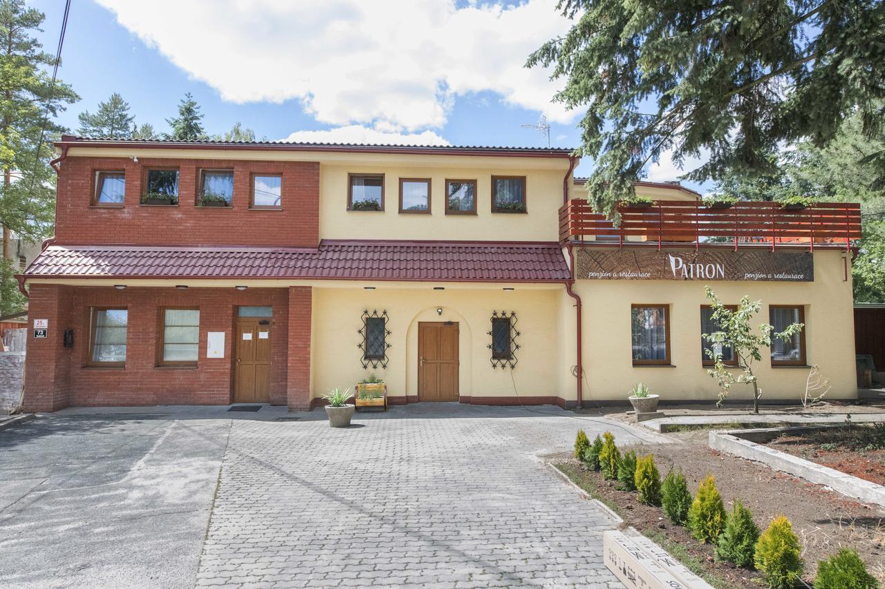 Penzion Patron Brno Luaran gambar